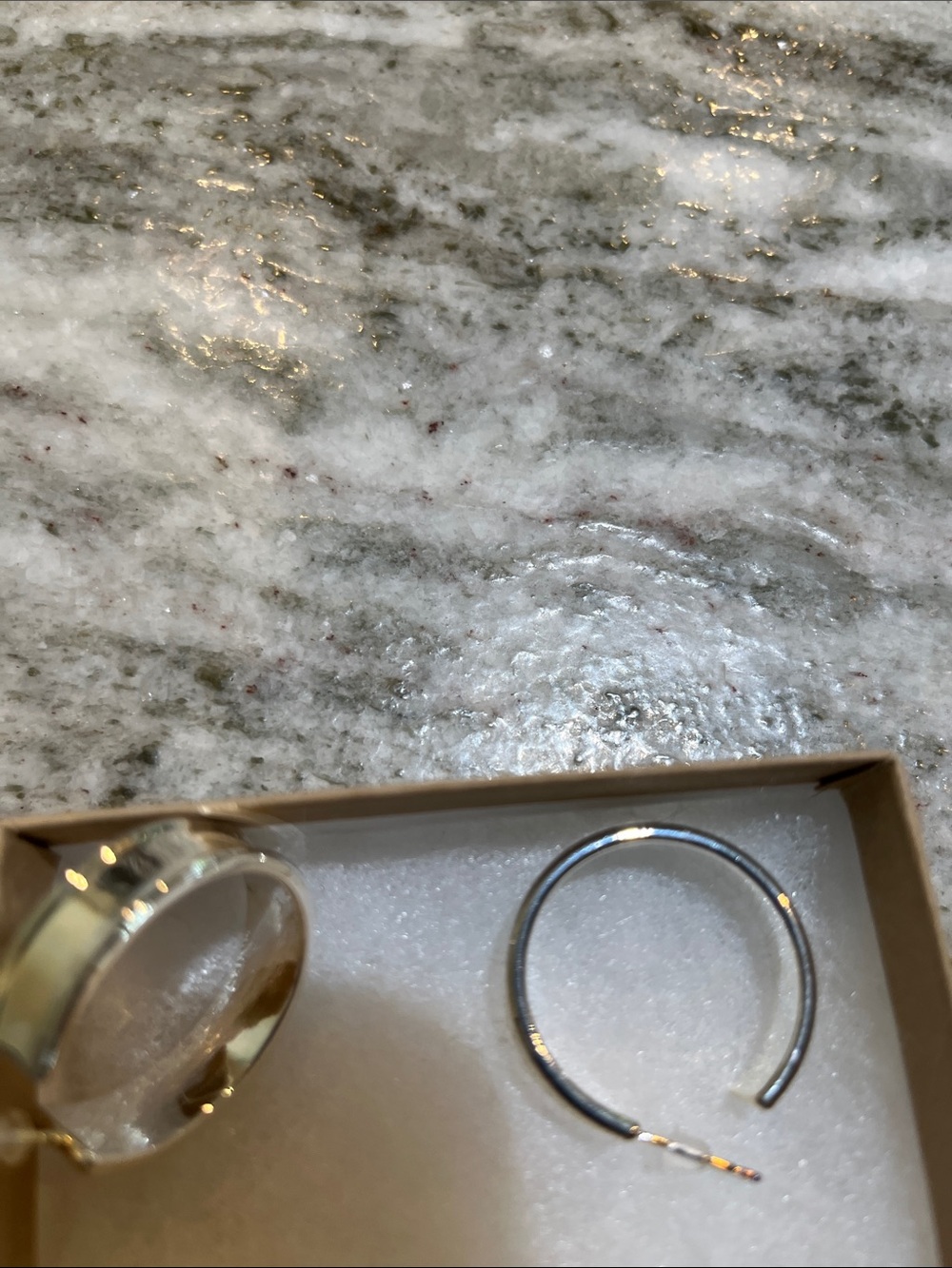 Source Unknown Gold-Tone and Silver-Tone Hoop Earrings
